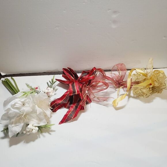 Christmas Craft Bundle Lot Floral Ribbon Flower Bouquet - Picture 1 of 16